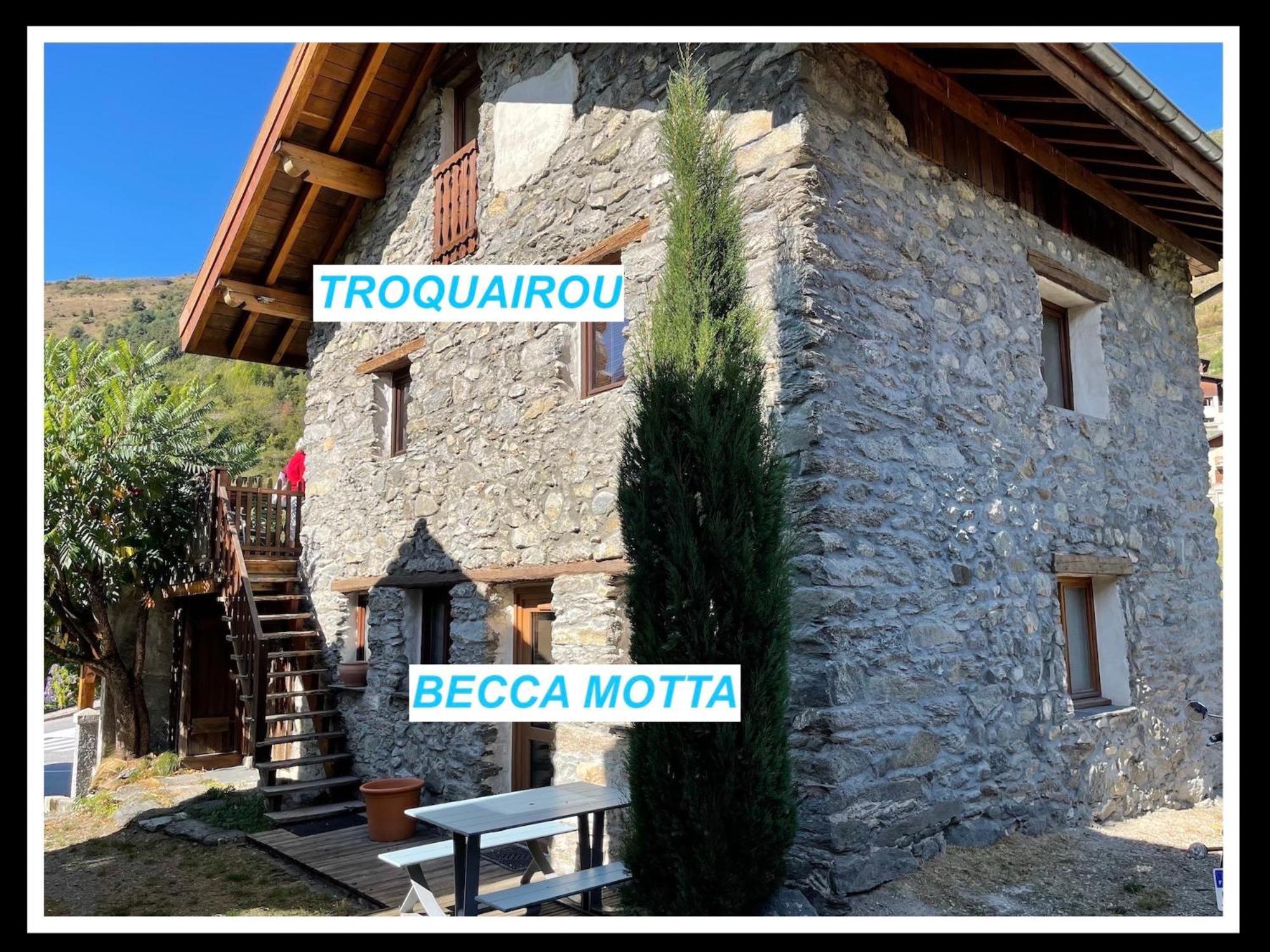 Maison Des Vignes- Troquairou Et Becca Motta Brides-les-Bains Exterior photo